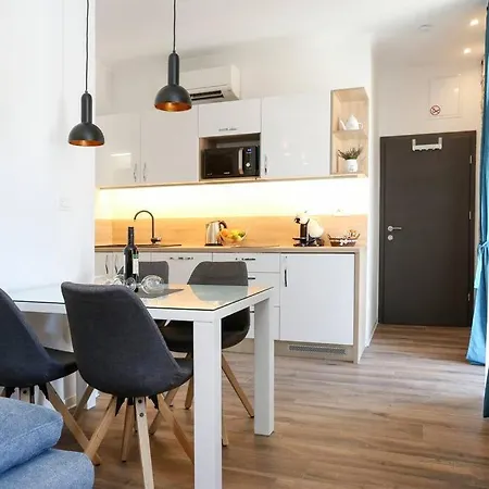 Monfrina 1, Luxury Old Town Near Apartman