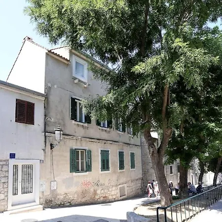 Appartamento Monfrina 1, Luxury Old Town Near