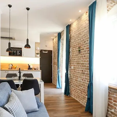 Monfrina 1, Luxury Old Town Near Daire