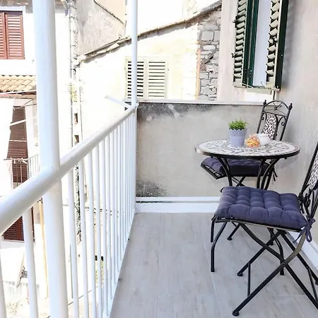 Monfrina 1, Luxury Old Town Near Spalato