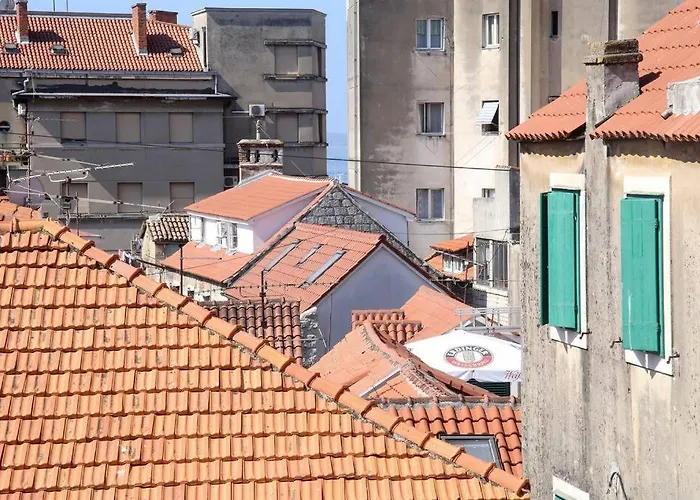 Apartment Monfrina 1, Luxury Old Town Near Split