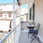아파트 Monfrina 1, Luxury Old Town Near *