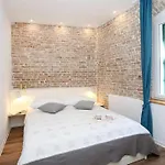Monfrina 1, Luxury Old Town Near 아파트